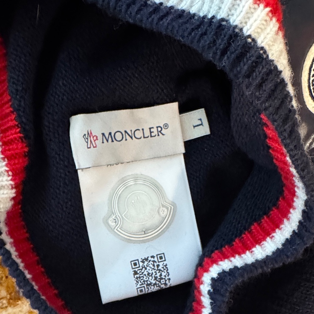 Kids Moncler Navy Hat and Scarf Set with Red and White Trim Size Large - Picture 2 of 3